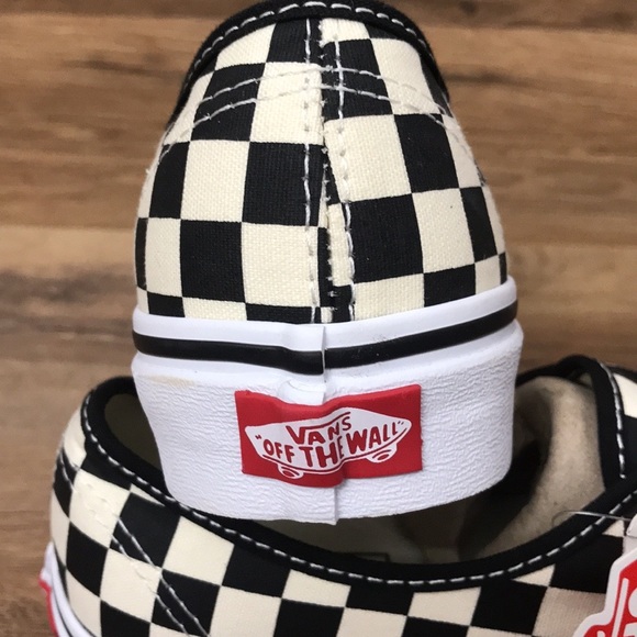 VANS AUTHENTIC BRAND NEW - Picture 11 of 14